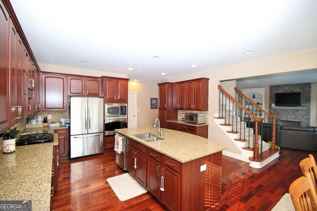 Building Photo - 2217 Chaseford Ln SW