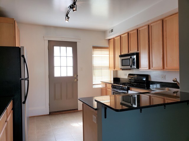 Foto del edificio - 1849 W Greenleaf Ave