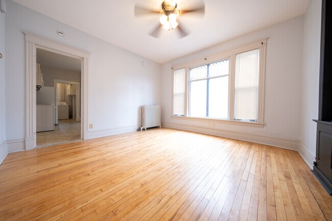 Foto del edificio - 918 E 17th St