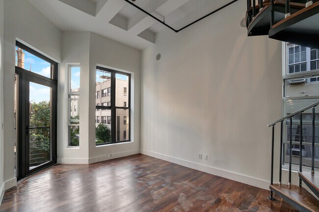 Building Photo - 120 S 4th St