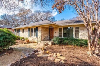 Building Photo - 2129 Elmwood Blvd