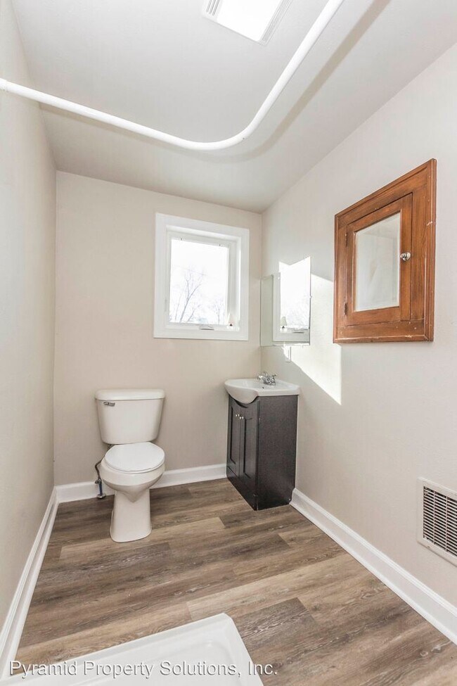 Foto del edificio - 2 br, 1 bath House - 410 5th St