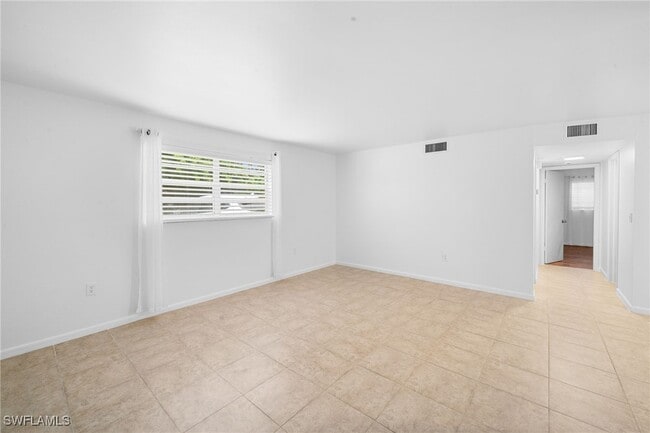 Building Photo - 4290 Gulfstream Dr