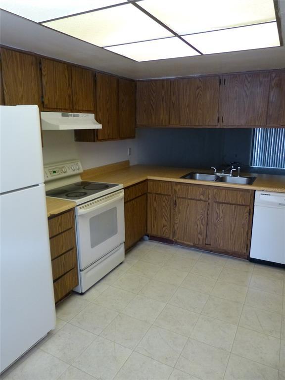 Building Photo - 12125 Napiers Cir