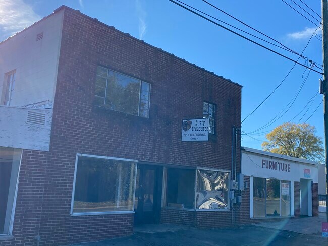 2nd Floor, Walk Up - 525 W Frederick St