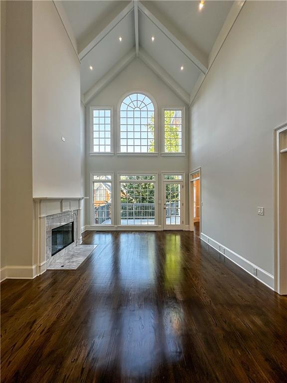 Building Photo - 2660 Coachmans Cir