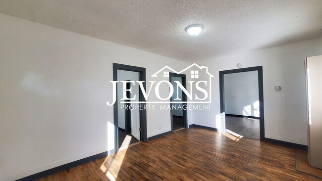 Foto del edificio - New reduced price | Charming single-family...