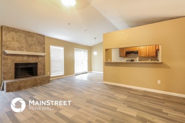 Building Photo - 1704 Acorn Dr