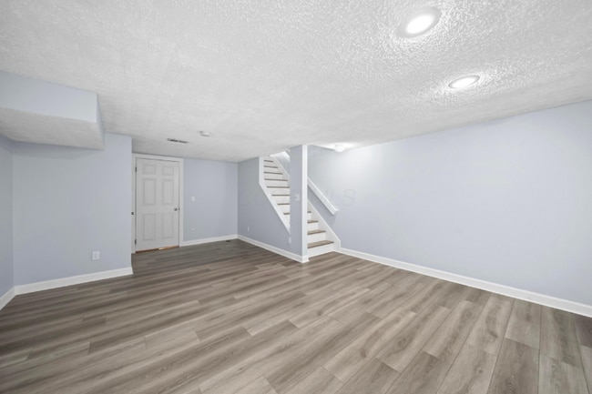 Building Photo - 11201 SE 128th Place Rd