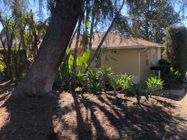 street view - 792 Alameda St