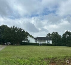 Building Photo - 722 Old Hog Mountain Rd