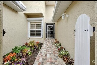 Building Photo - 268 Emerald Bay Cir