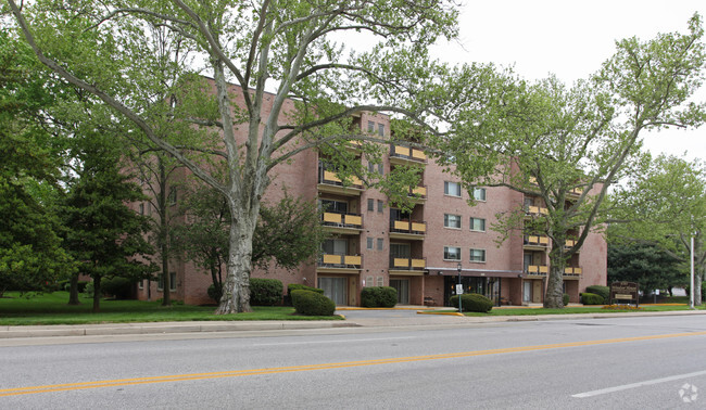 Building Photo - Windsor House Apartments- 55+