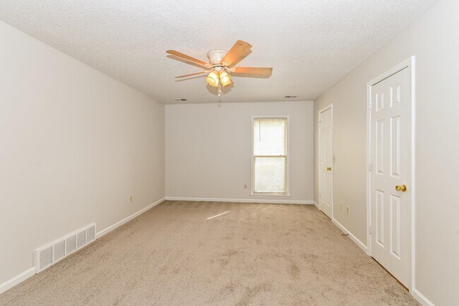 Foto del edificio - 7956 Tankerston Dr