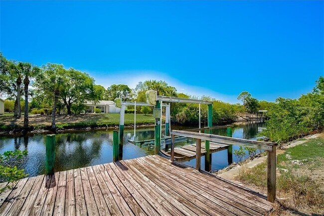 Building Photo - 17377 Lake Worth Blvd