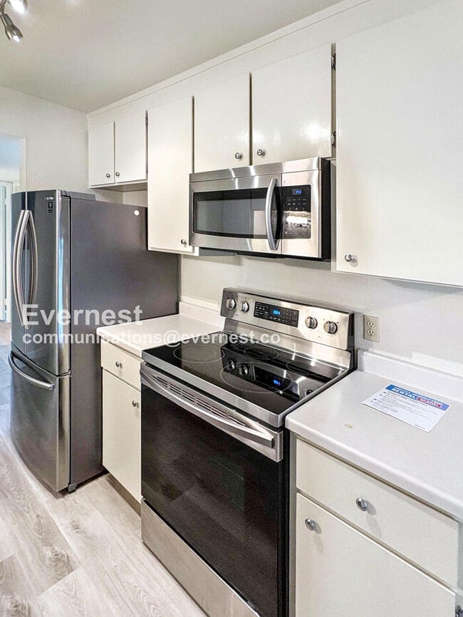 Foto del edificio - 283 Tradewinds Dr