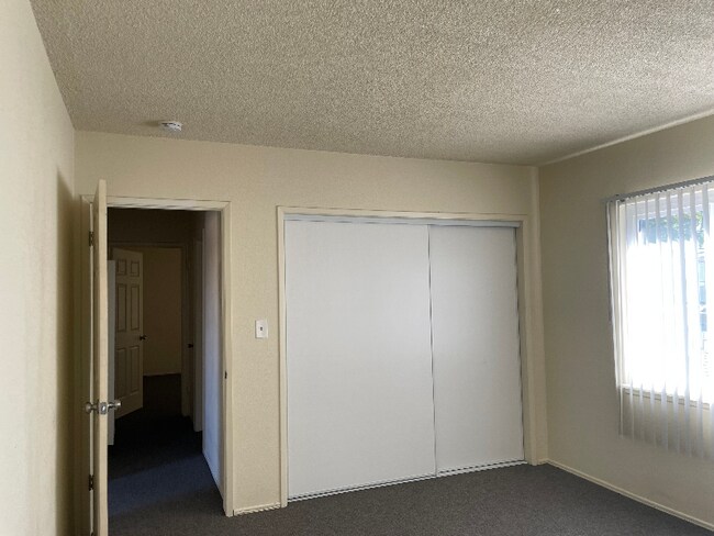 Foto del edificio - 700 N East End Ave
