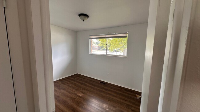 Foto del edificio - 890 N 600 E St