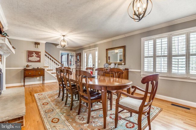 Foto del edificio - 41999 Braddock Rd