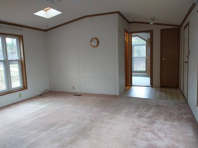 Living Room - W10119 Levis Creek Rd