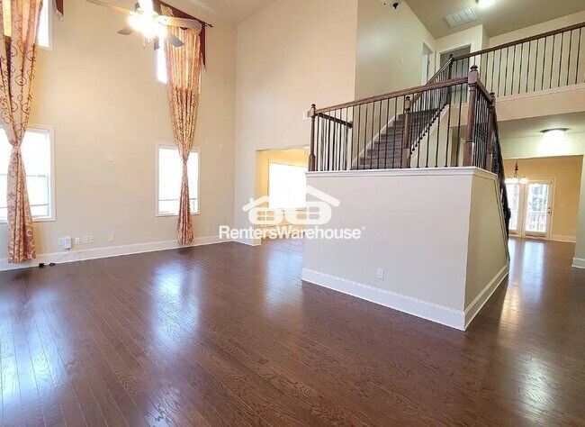 Foto del edificio - 5301 Cedar Mill Dr