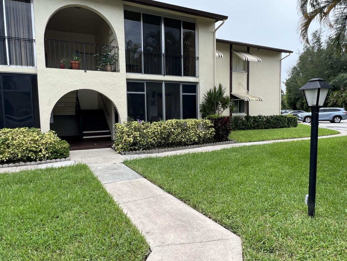 Primary Photo - 3492 La Mar Ct