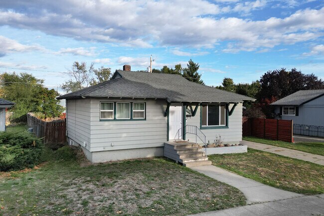 Foto del edificio - 2508 N Sycamore St