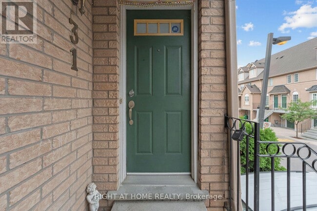 Building Photo - 80 Strathaven Dr