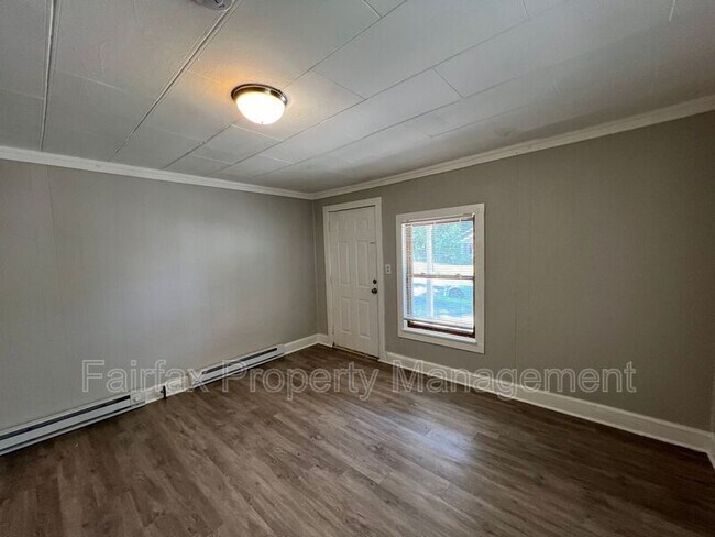 Building Photo - 2609 Ashe St