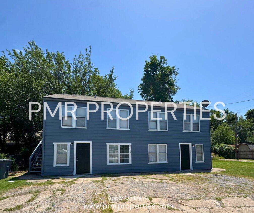 Foto principal - 209 NW 6th St