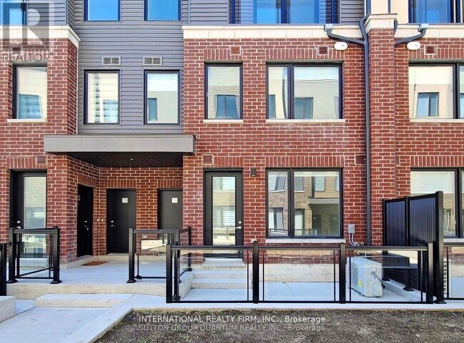 Building Photo - 3405 Ridgeway Dr