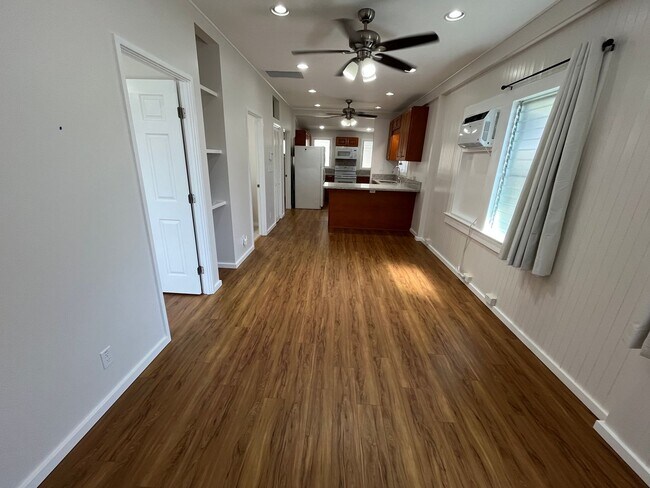 Building Photo - Honolulu/Kamehameha Heights - single famil...