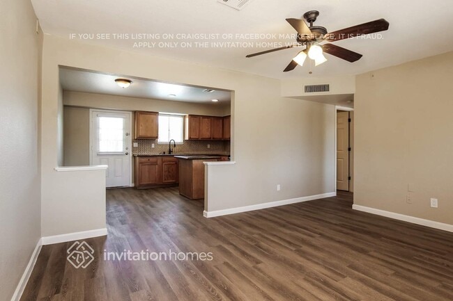 Foto del edificio - 7120 E Broadway Rd