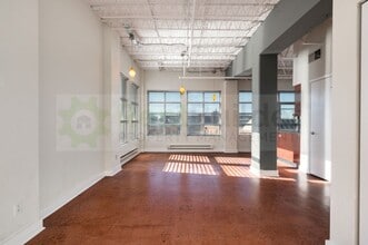 Building Photo - 610 Central Ave SW