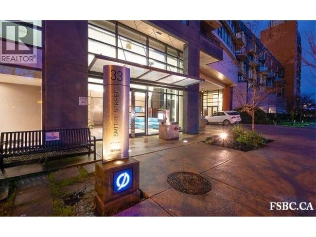 Photo du bâtiment - 33 Smithe St