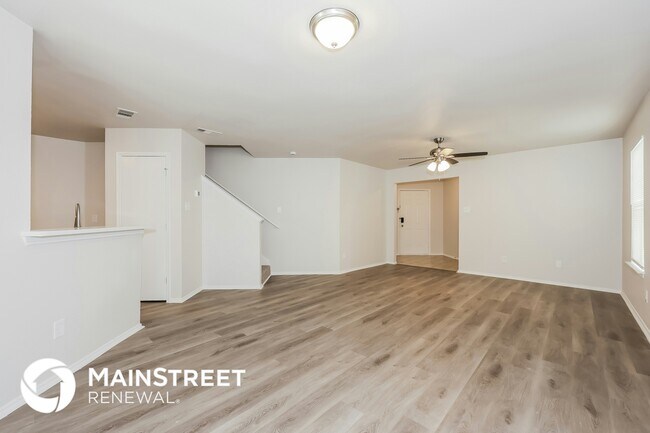 Foto del edificio - 912 Laredo Plaza