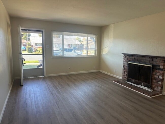 Photo - 55-1402 Apartment