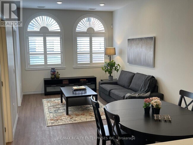 Photo du bâtiment - 845-845 2nd Ave E