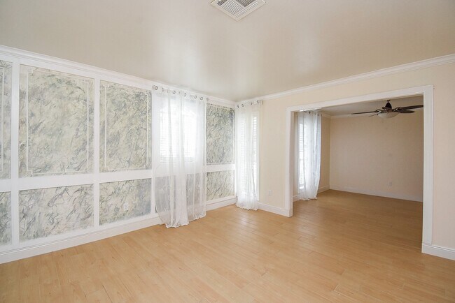 Foto del edificio - 14110 Ella Lee Ln