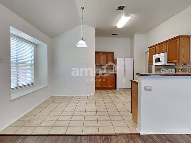 Foto del edificio - 2923 Tanglebrook Dr