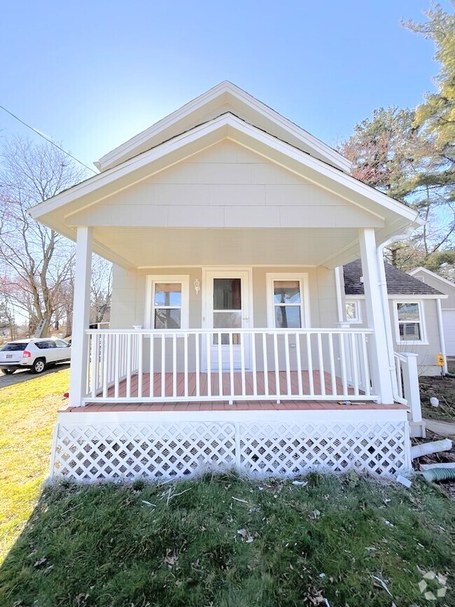 Building Photo - 159 Whitlock St