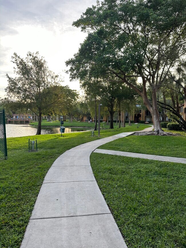 Walk trail - 10725 Cleary Blvd