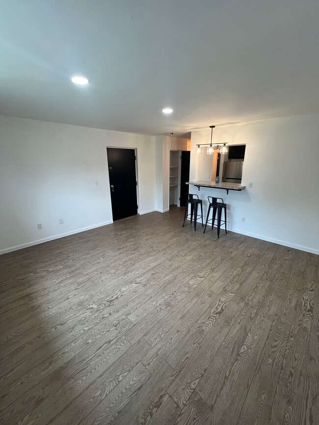 Building Photo - 4521 Grover Dr