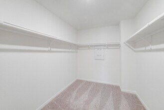 Building Photo - 9307 Central Pl