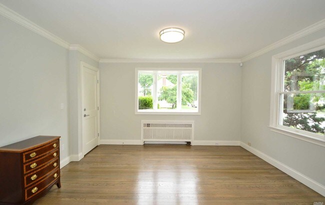 Building Photo - 53 Leyden St