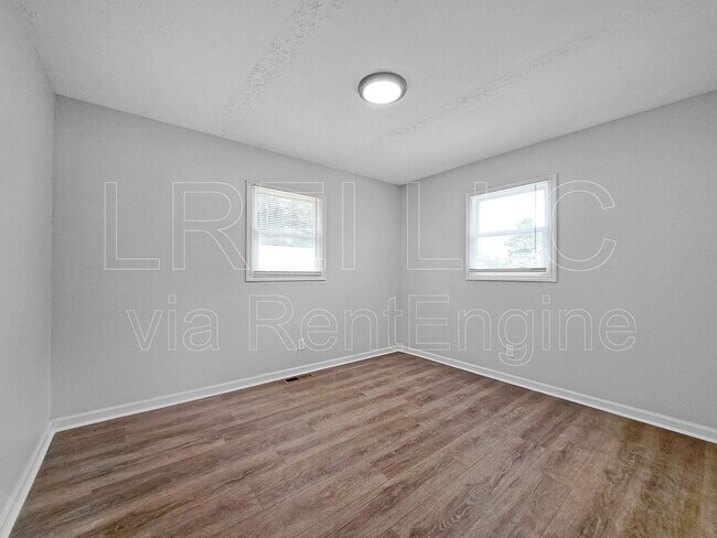 Foto del edificio - 13106 Ashlawn Dr