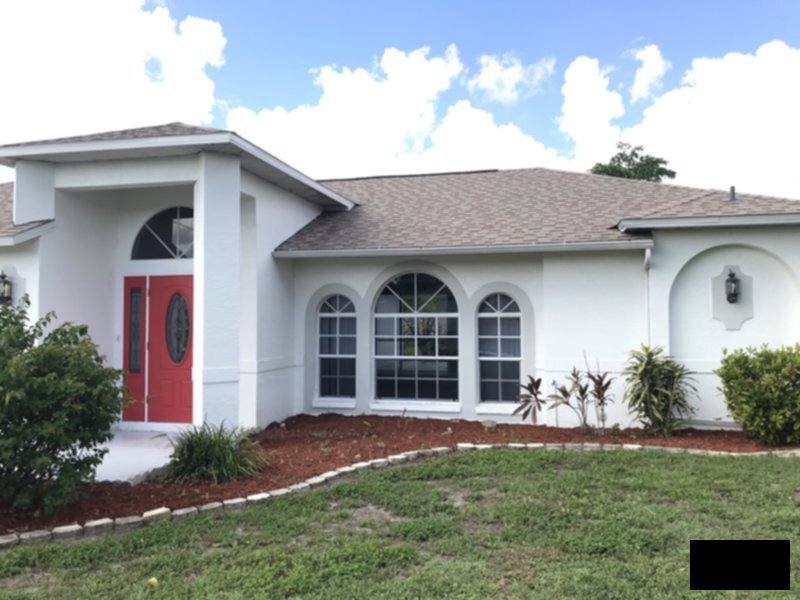 Primary Photo - Fenced Yard, Lawn Care Included!!
