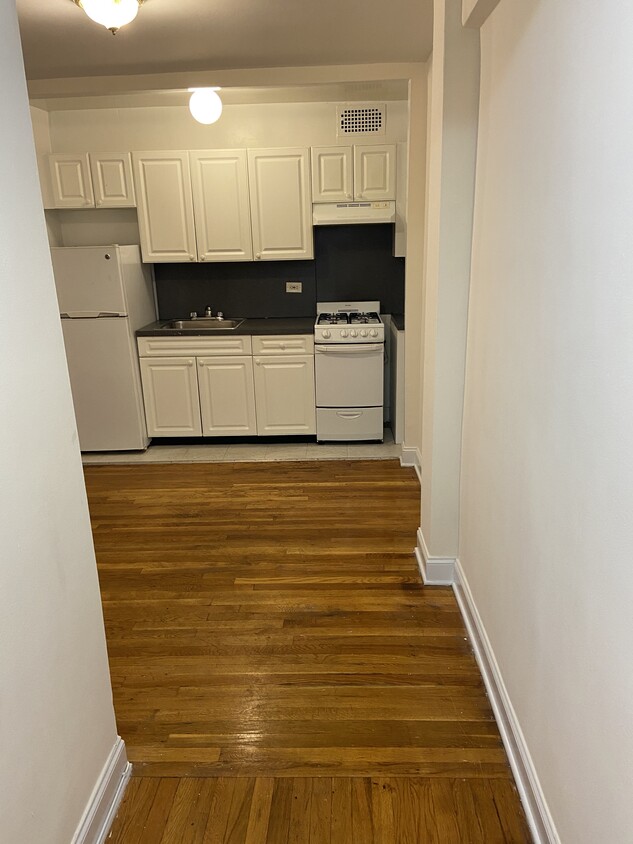 Primary Photo - 83-10 118th St