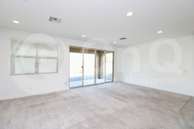 Building Photo - 12546 W Calle De Baca