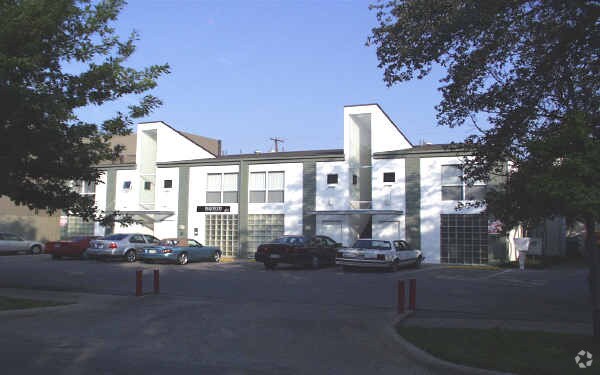Foto del edificio - 4343 Travis St